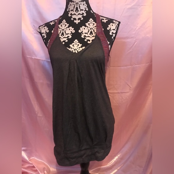 Lululemon sports bra tank - Picture 1 of 3